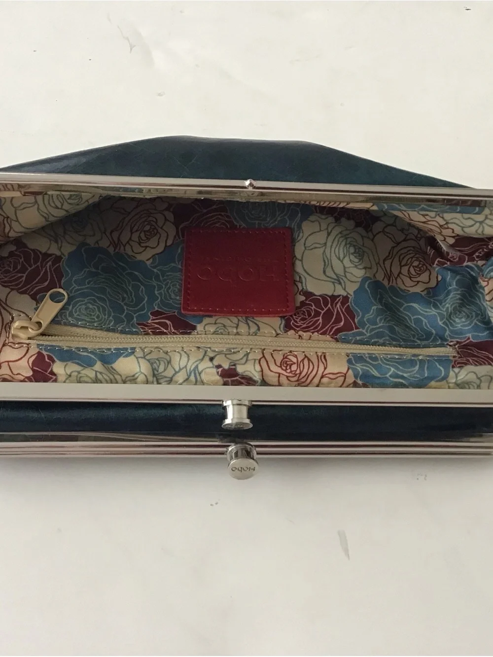 HOBO Lauren Clutch Leather Wallet Forest Green W/clasp & Magnetic Closure
